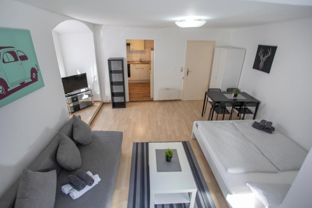 Apartamento Old Town Studio Hall in Tirol Exterior foto