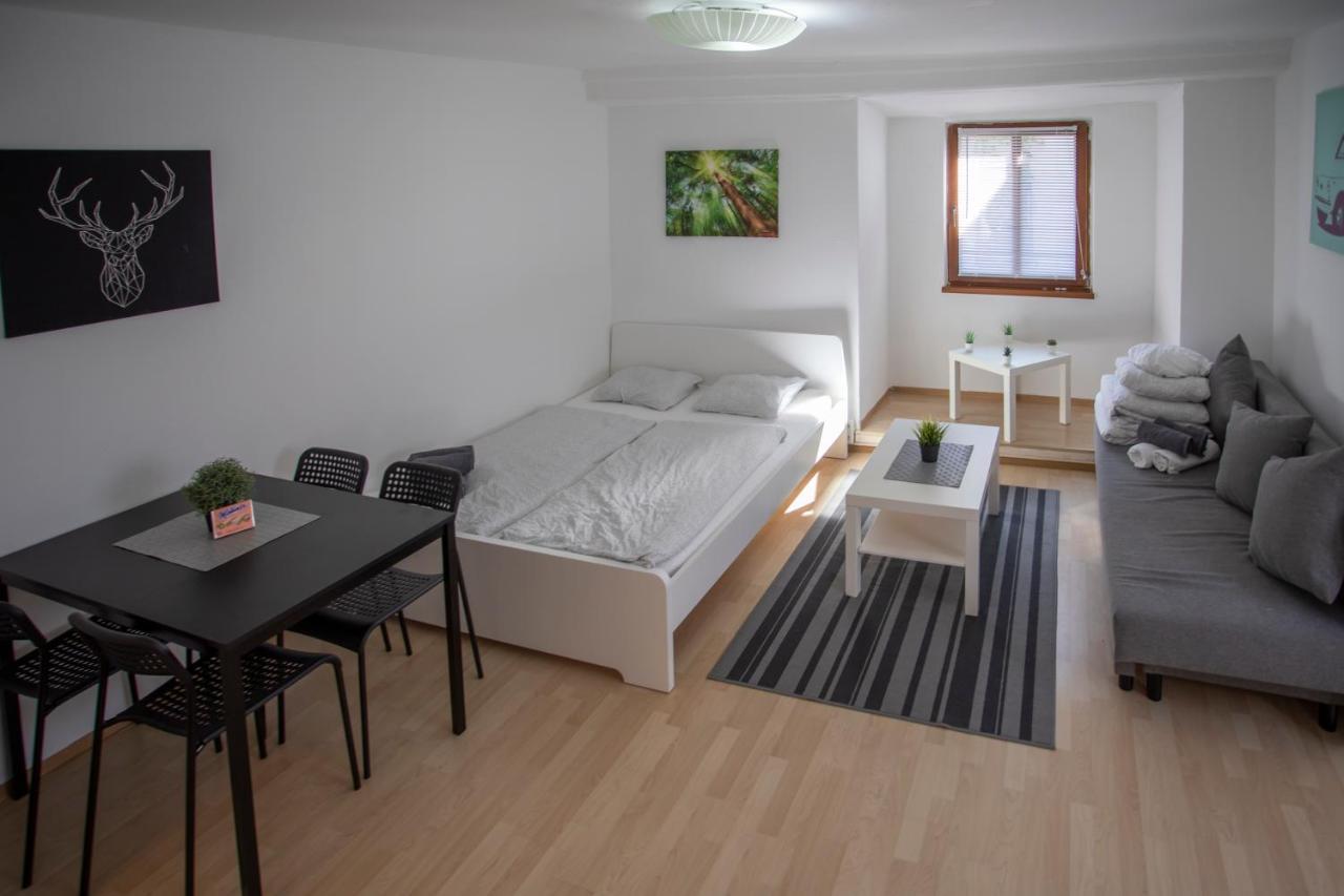 Apartamento Old Town Studio Hall in Tirol Exterior foto